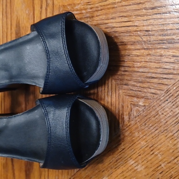 LUCKY BRAND WEDGE PLATFORM SANDALS - Picture 7 of 9